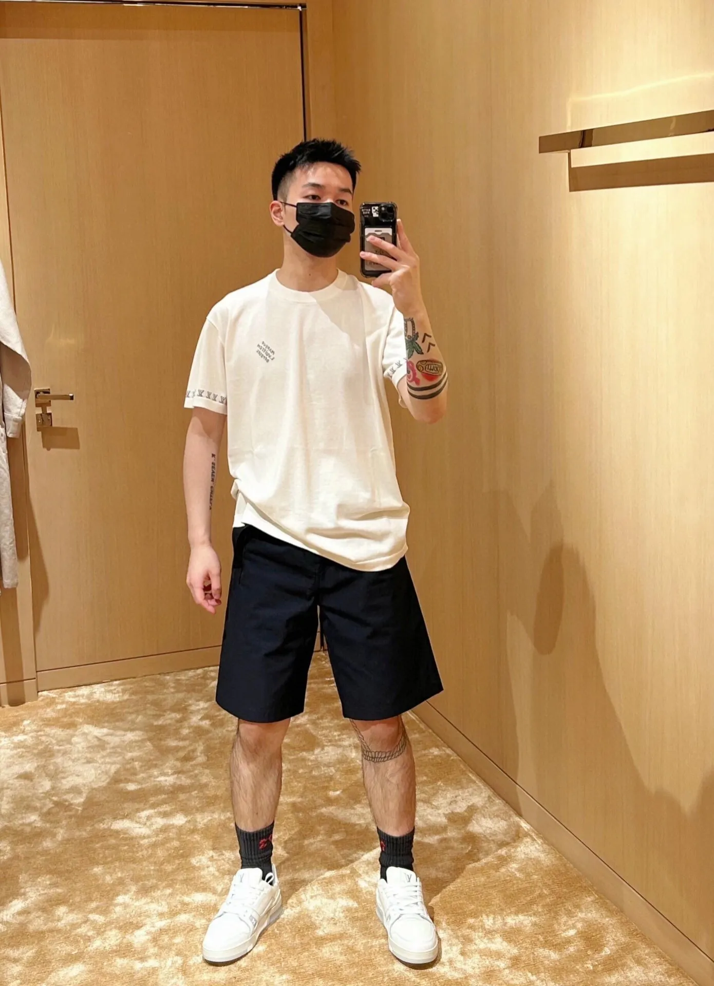 Louis Vuitton Louis Vuitton jacquard knitted short sleeves with logo on cuffs and small letters